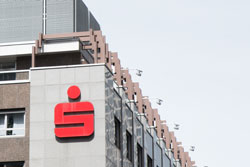 Landesbanken machen sich untereinander Konkurrenz Sparkassen-Zentrale in Frankfurt